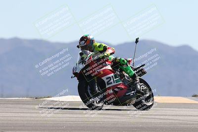 media/Oct-13-2025-Moto Forza (Mon) [[a66d839500]]/3-B Group/Session 4 (Turn 9)/